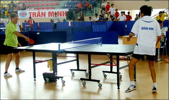 Tưng bừng Giải bóng bàn "Người GV nhân dân" toàn quốc tranh giải "Báo GD&TĐ" lần thứ X-2010 ảnh 6 Tưng bừng Giải bóng bàn "Người GV nhân dân" toàn quốc tranh giải "Báo GD&TĐ" lần thứ X-2010 ảnh 6