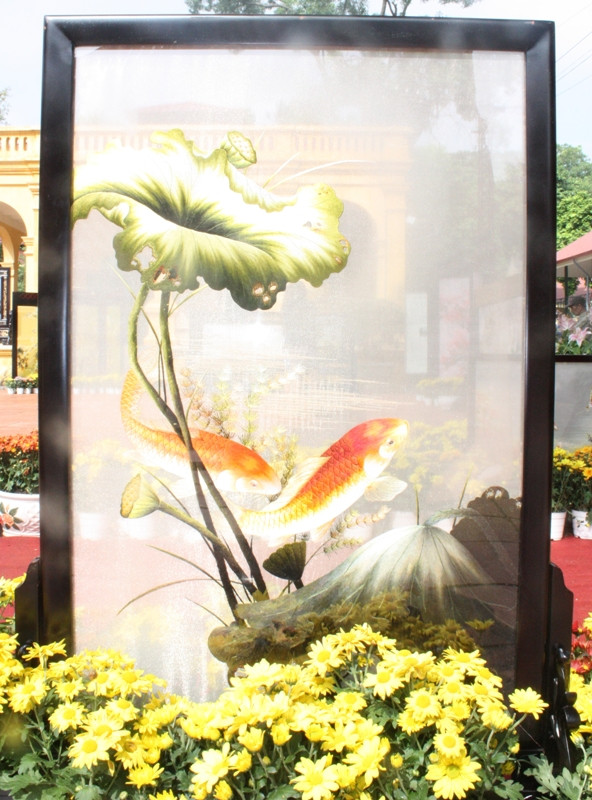 Bức tranh thêu tay khổ lớn "Hành hương về cội nguồn" ảnh 3 Bức tranh thêu tay khổ lớn "Hành hương về cội nguồn" ảnh 3