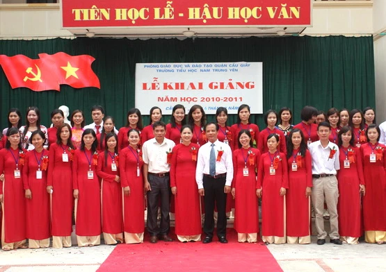 Trường tiểu học Nam Trung Yên khai giảng năm học mới