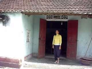 Người mẹ bệnh tật này đã có những lúc bóp cổ và cầm dao suýt giết chết 2 đứa con của mình mà ko biết