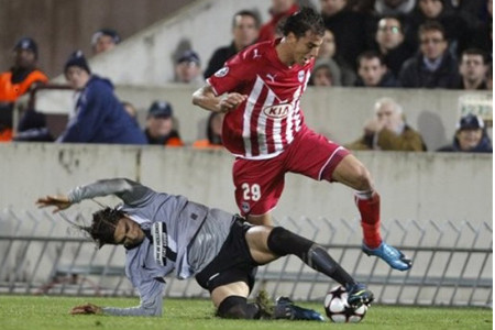 Juventus (dưới) đã gục ngã trong chuyến làm khách của Bordeaux Juventus (dưới) đã gục ngã trong chuyến làm khách của Bordeaux