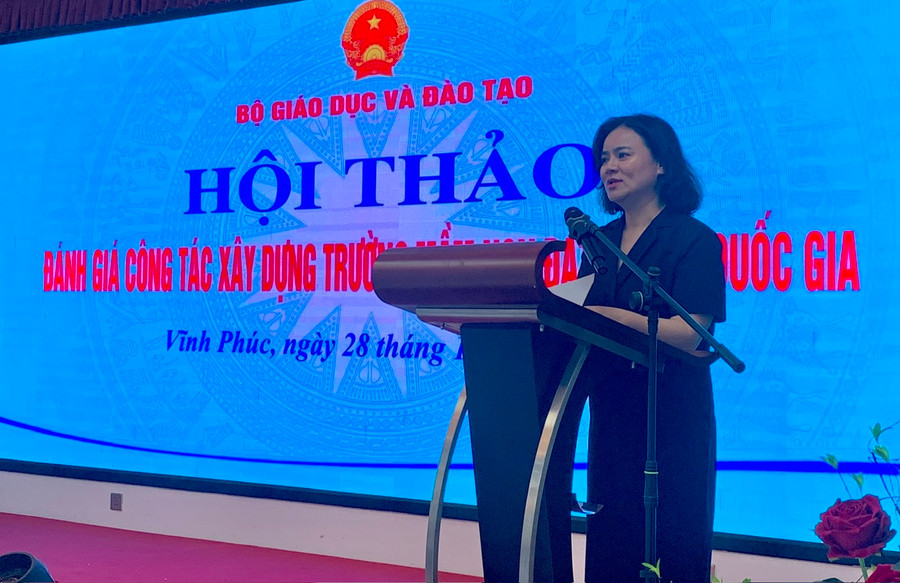 Phó Vụ trưởng Vụ GDMN Cù Thị Thủy phát biểu tại Hội thảo. Phó Vụ trưởng Vụ GDMN Cù Thị Thủy phát biểu tại Hội thảo.