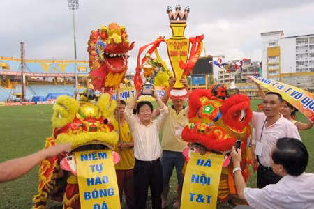 16h00 ngày 9/1, Hà Nội T&amp;T - SL Nghệ An: Bài kiểm tra cuối cho cả hai