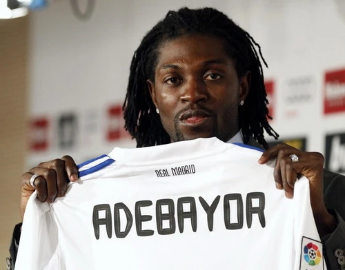 Adebayor trong buổi lễ ra mắt tại Real Madrid