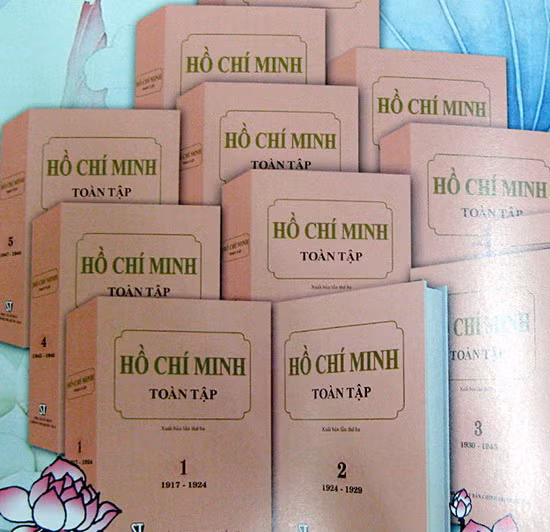 Công bố bộ sách Hồ Chí Minh toàn tập
