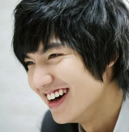 Lee Min Ho đang tìm kiếm bạn gái