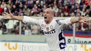 Catania_Inter: &quot;Người hùng&quot; mang tên Cambiasso