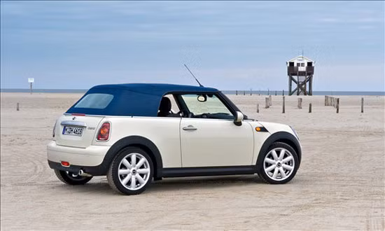 Những mẫu xe 2011 tiết kiệm nhiên liệu nhất ảnh 2