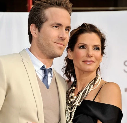 Sandra Bullock khẳng định không hẹn hò với nam diễn viên Ryan Reynolds