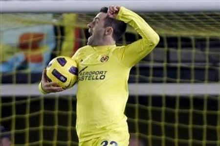 Rossi sẽ gia hạn hợp đồng với Villarreal đến năm 2015