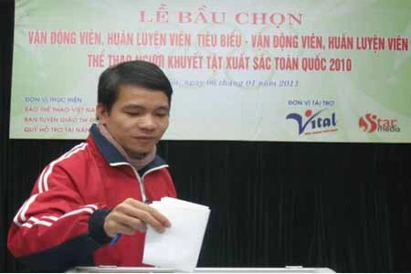 Bầu chọn VĐV, HLV tiêu biểu năm 2010