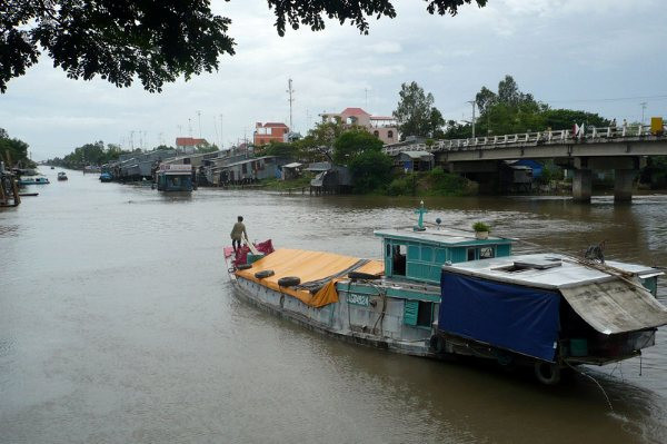 Xuôi dòng kênh Mặc Cần Dưng