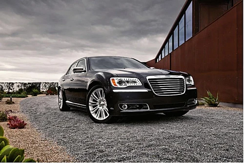 Chrysler 300 sẽ có thêm phiên bản hybrid