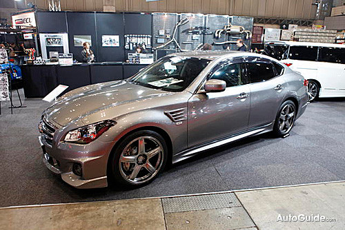 Impul 651S dựa trên infiniti M37