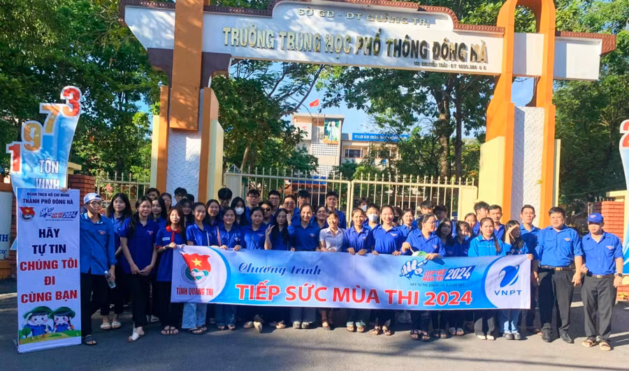 Đồng hành với các thí sinh, tại 26 điểm thi trên địa bàn tỉnh Quảng Trị, các cơ sở Đoàn đã tích cực triển khai các hoạt động “Tiếp sức mùa thi” năm 2024.