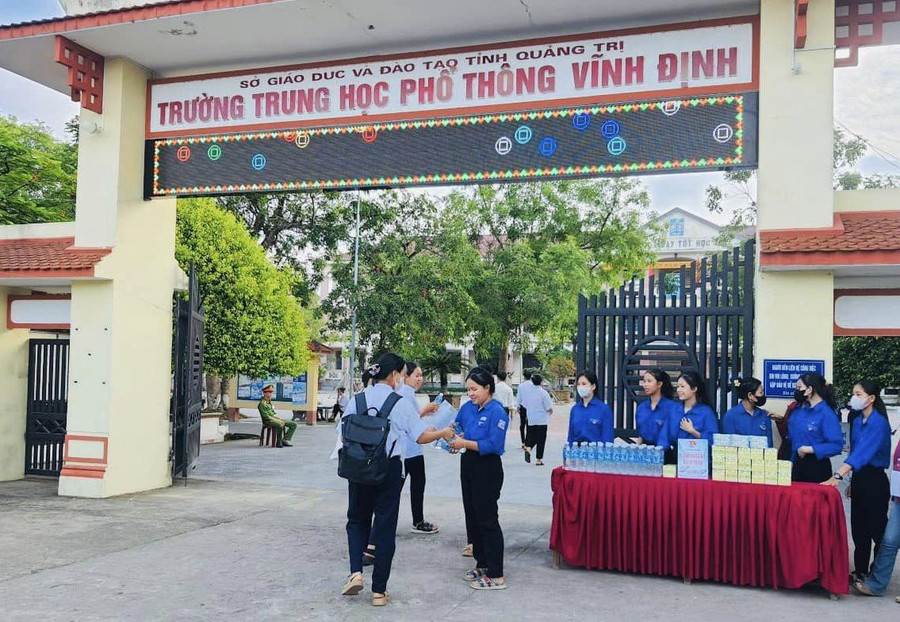 Những thí sinh luôn được hỗ trợ chu đáo, nhiệt tình.