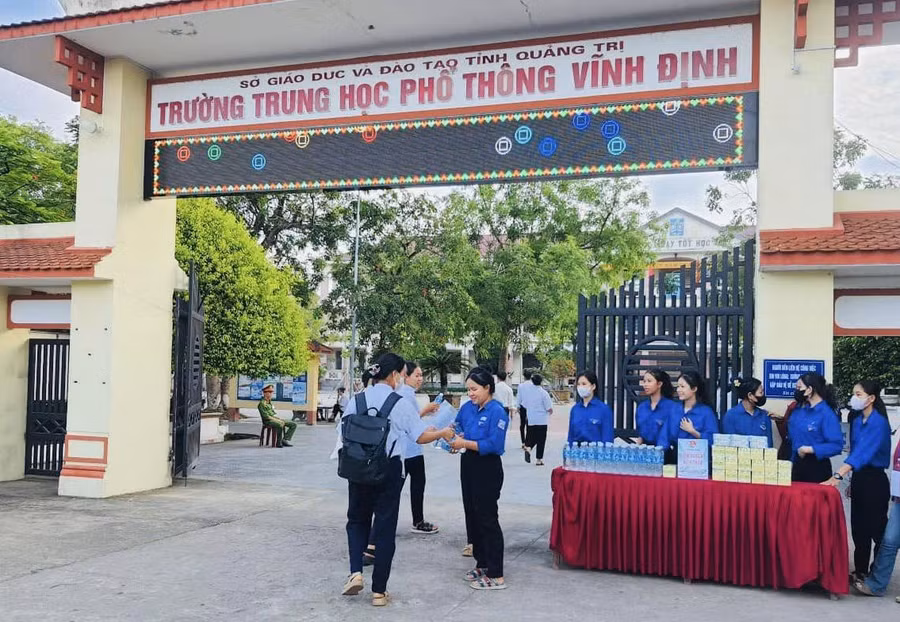 Những thí sinh luôn được hỗ trợ chu đáo, nhiệt tình.