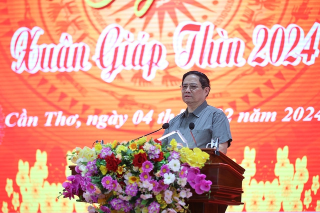 Trong dịp Tết Nguyên đán Giáp Thìn, Thủ tướng yêu cầu lực lượng vũ trang trên địa bàn làm tốt công tác ứng trực, bảo đảm quốc phòng, an ninh, an toàn, an dân - Ảnh: VGP/Nhật Bắc Trong dịp Tết Nguyên đán Giáp Thìn, Thủ tướng yêu cầu lực lượng vũ trang trên địa bàn làm tốt công tác ứng trực, bảo đảm quốc phòng, an ninh, an toàn, an dân - Ảnh: VGP/Nhật Bắc