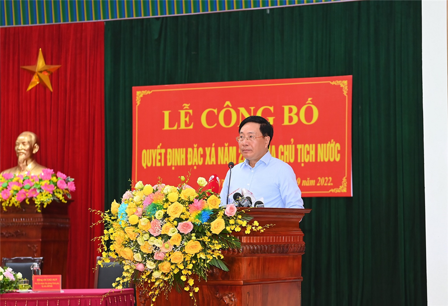 Phó Thủ tướng Thường trực Phạm Bình Minh phát biểu tại buổi Lễ. Phó Thủ tướng Thường trực Phạm Bình Minh phát biểu tại buổi Lễ.