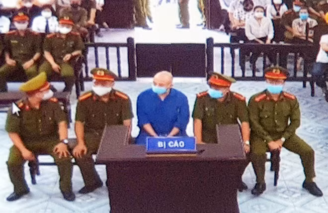 Đường "Nhuệ" tại phiên toà xét xử vụ án Cố ý gây thương tích liên quan đến hành vi đánh người tại trụ sở công an phường.