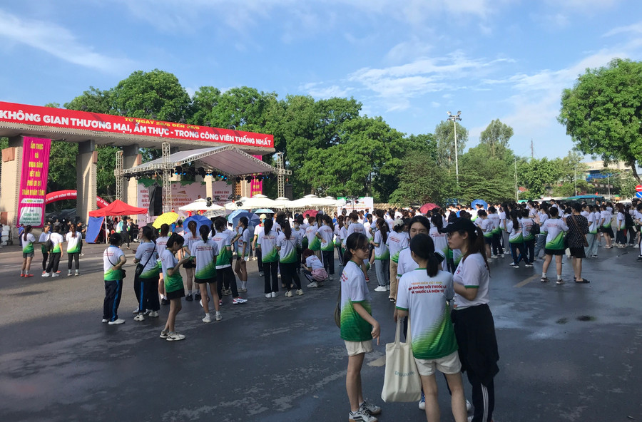 Đông đảo đoàn viên, thanh niên các trường đại học tại Hà Nội tham gia hoạt động.