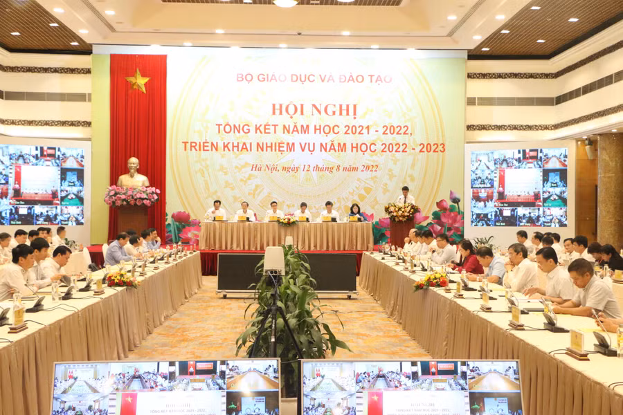 Hội nghị tổng kết năm học 2021-2022, triển khai nhiệm vụ năm học 2022-2023