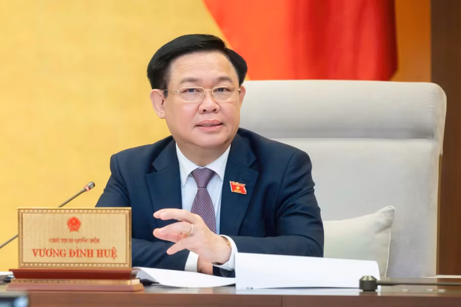 Chủ tịch Quốc hội Vương Đình Huệ chủ trì phiên họp. Ảnh: Quochoi.vn