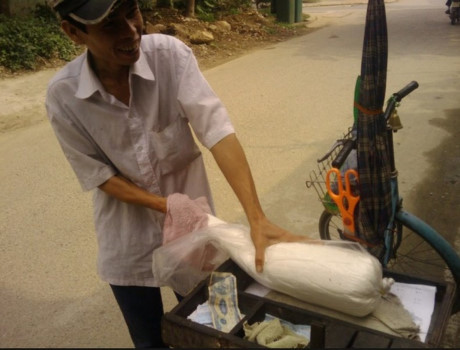 Top 15 món quà vặt ngày xưa giờ tìm hoài không thấy - Ảnh 5 Top 15 mon qua vat ngay xua gio tim hoai khong thay - Anh 5