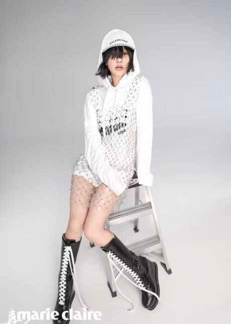 Dien trang phuc tomboy, Chau Tan tre trung nhu doi muoi - Anh 5