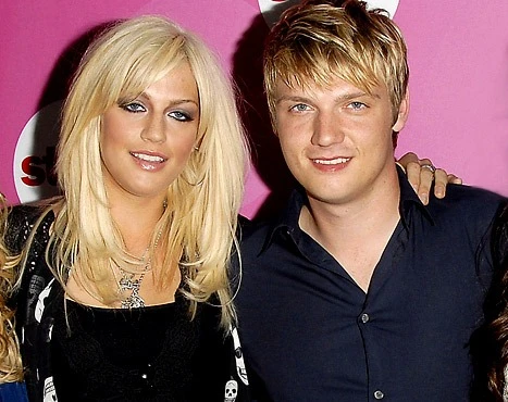 Nick Carter không dự lễ tang của em gái Leslie