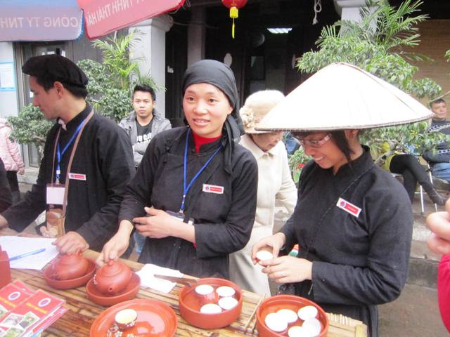 Chén trà Thái làm ấm lòng khách thơ