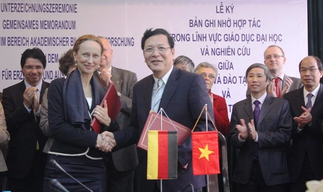 Tăng cường hơn nữa quan hệ hợp tác về GD giữa Việt Nam-bang Sachsen (Đức)