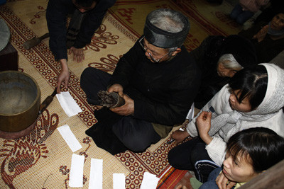 Rút quẻ cầu may Rút quẻ cầu may