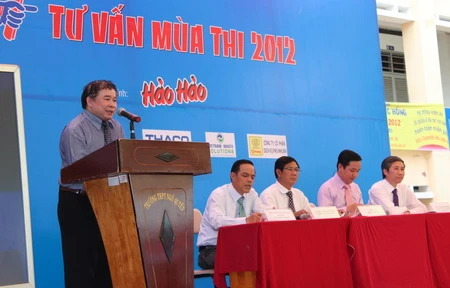 Giải đáp nhiều thắc mắc về tuyển sinh 2012 tại TP. HCM