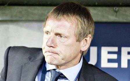 HLV Stuart Pearce tạm thời dẫn dắt đội tuyển Tam sư