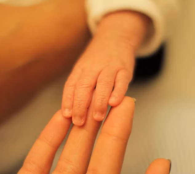 Bàn tay nhỏ xinh của Blue Ivy 