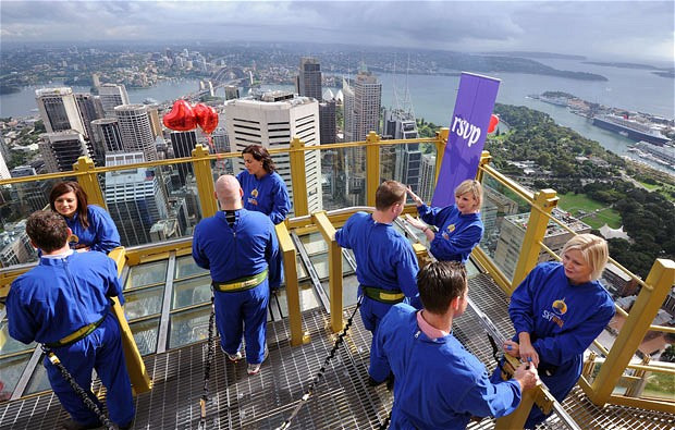 Newly-introduced couples are given five minutes to talk to potential partners at the summit of the Sydney Tower. Standing at 260 metres above street level on Sydney’s highest viewing platform, a total of 14 singles search for a love match by speed dating on Valentine’s Day while enjoying breathtaking views.