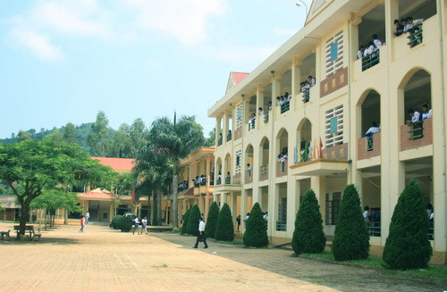 Trường THPT Chu Văn Thịnh khang trang trong nắng xuân. Ảnh, gdtd.vn