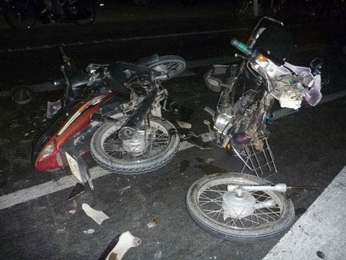 Tết Quý Tỵ 2013: Tai nạn giao thông và ngộ độc rượu bia gia tăng ảnh 1