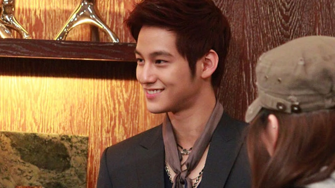 Kim Bum chia sẻ về nụ hôn đầu