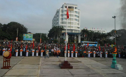 Quang cảnh Lễ giao nhận quân TP. Quy Nhơn năm 2012