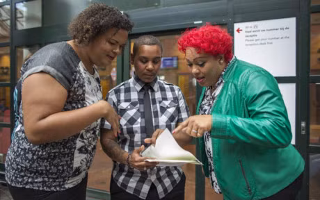 Dang sau moi cau noi 