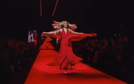 Dang sau moi cau noi 