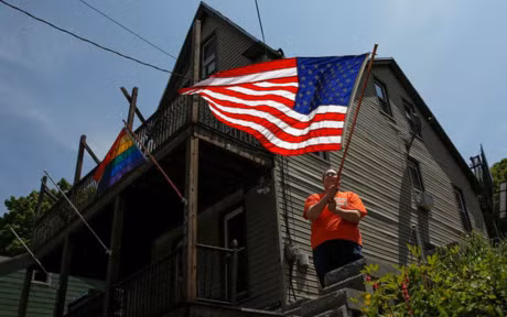 Dang sau moi cau noi 