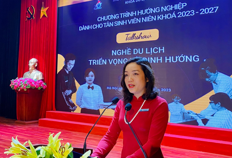 TS Nguyễn Thị Thu Mai – Trưởng Khoa Du lịch, Trường ĐH Mở Hà Nội phát biểu tại chương trình.