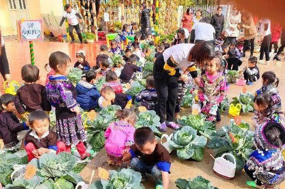 Chương trình tập trung hình thành ở trẻ em mầm non các giá trị cốt lõi của con người Việt Nam mới. Chương trình tập trung hình thành ở trẻ em mầm non các giá trị cốt lõi của con người Việt Nam mới.