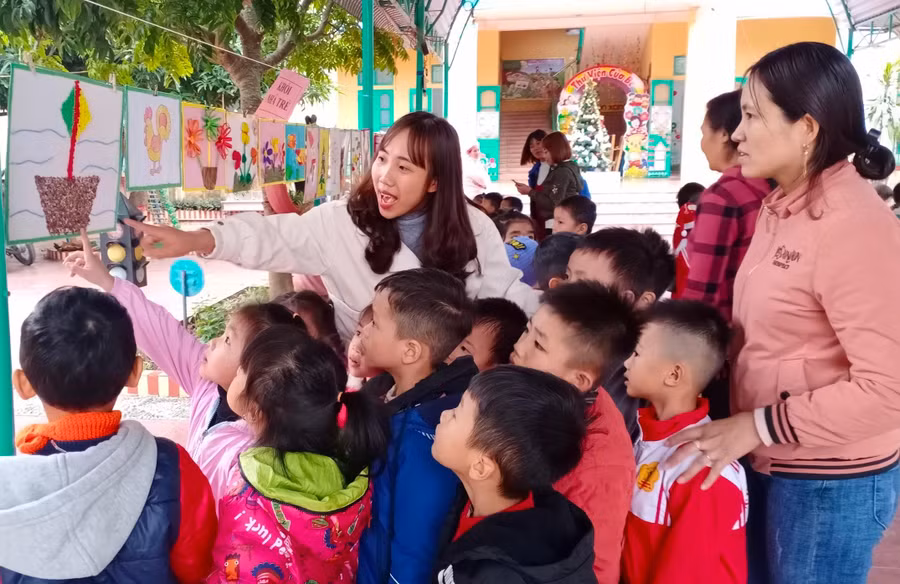 Trẻ làm trung tâm trong các hoạt động ở trường mầm non huyện Hải Hậu, tỉnh Nam Định.