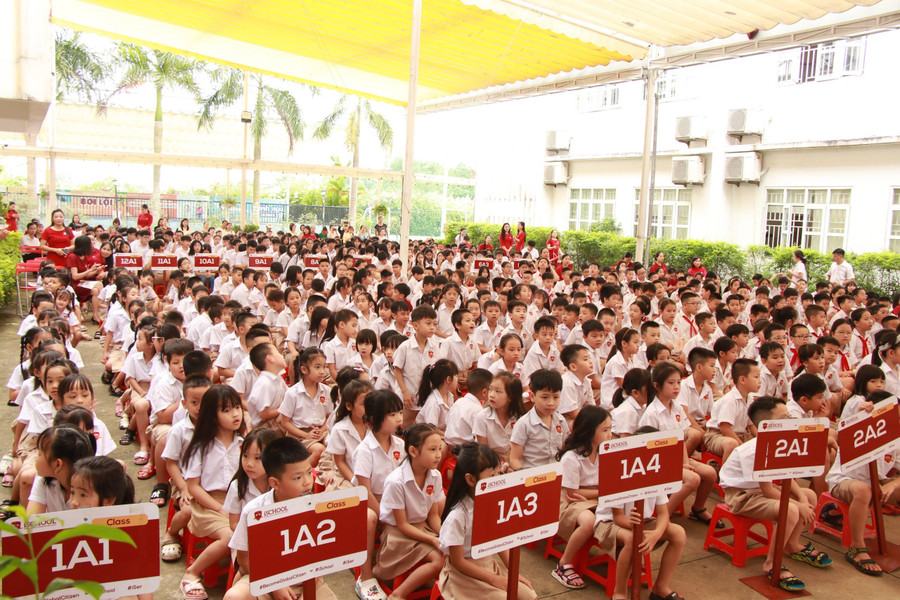 Trong năm học 2023-2024, thầy và trò Trường HNQT iSchool Hà Tĩnh đã giành được nhiều giải thưởng trong các cuộc thi trong nước và quốc tế như: Olympic Tin học quốc tế HKICO, Olympic Toán Singapore và Châu Á SASMO, Toán quốc tế Kangaroo, Olympic Tiếng Anh trên internet IOE, Cambridge, TOEFL, học sinh giỏi tỉnh, thành phố, Hội khoẻ Phù Đổng cấp tỉnh, Hội thi Tin học trẻ cấp tỉnh… Trong năm học 2023-2024, thầy và trò Trường HNQT iSchool Hà Tĩnh đã giành được nhiều giải thưởng trong các cuộc thi trong nước và quốc tế như: Olympic Tin học quốc tế HKICO, Olympic Toán Singapore và Châu Á SASMO, Toán quốc tế Kangaroo, Olympic Tiếng Anh trên internet IOE, Cambridge, TOEFL, học sinh giỏi tỉnh, thành phố, Hội khoẻ Phù Đổng cấp tỉnh, Hội thi Tin học trẻ cấp tỉnh…