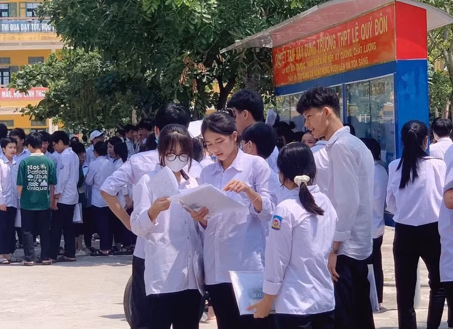 Được ôn luyện tốt, thí sinh tự tin bước vào kỳ thi với tâm thế tự tin.