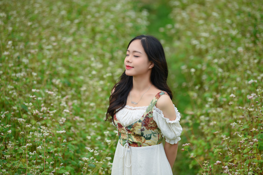 12 năm liền Quỳnh luôn là học sinh giỏi toàn diện và là một trong những sinh viên xuất sắc giành học bổng của Đại học Phương Đông.